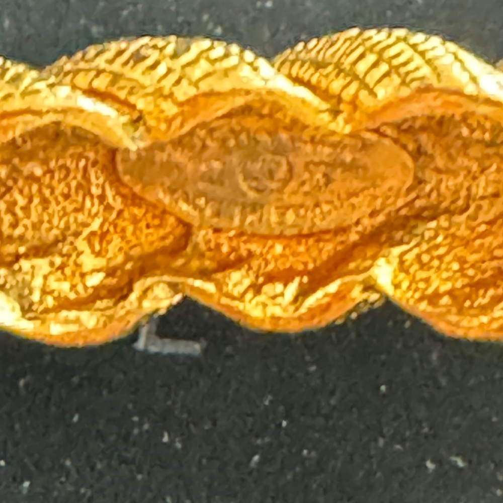 CHANEL Logo Twist Bracelet Bangle Gold - Picture 3 of 5